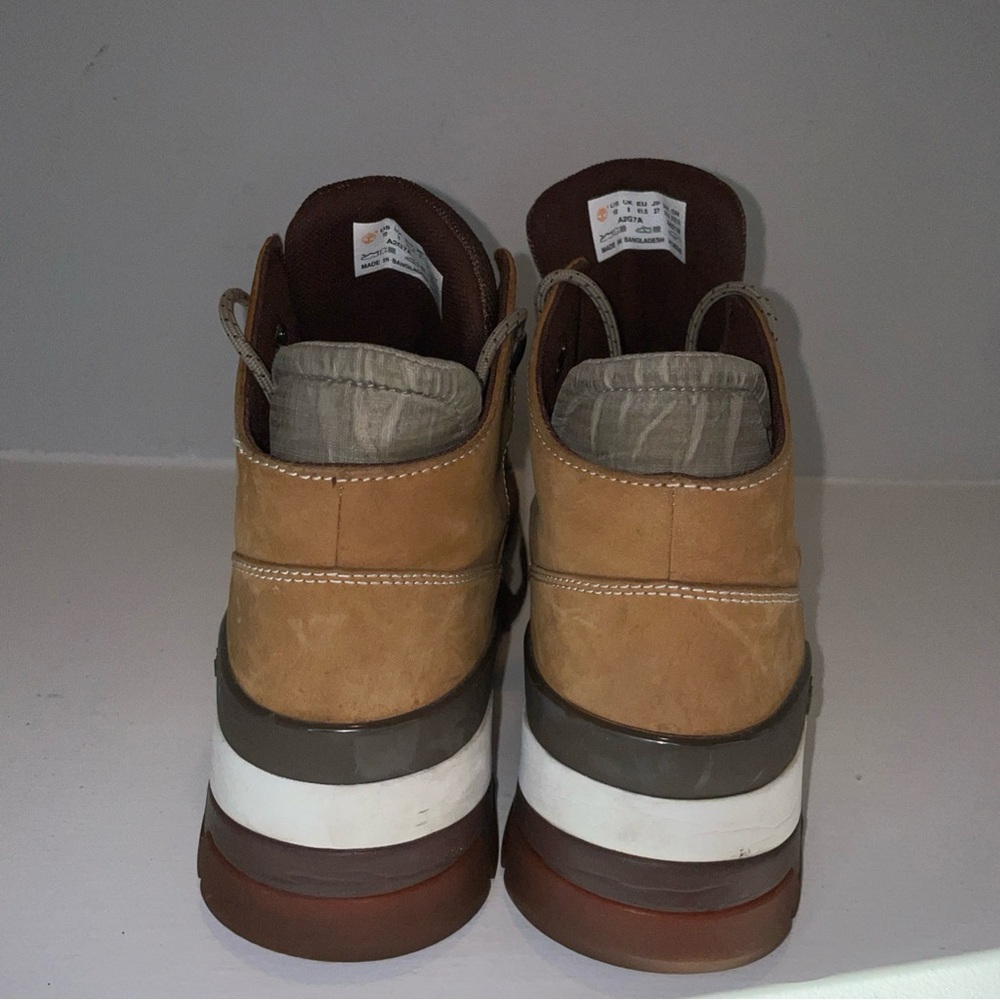 Womens Timberland EURO Swift Hiking Boots Wheat Nubuck Light Leather Size 10 - Picture 6 of 8